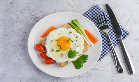 Kapan Waktu yang Tepat Berhenti Makan Sahur?