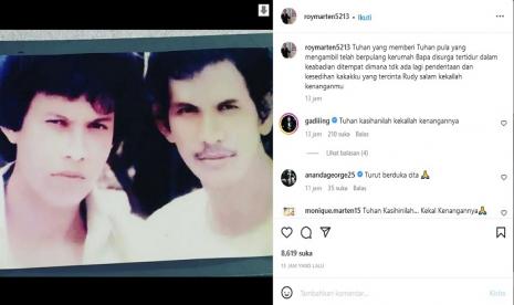 Roy Marten mengunggah foto dirinya dengan sang kakak, Rudy Salam ketika masih muda.