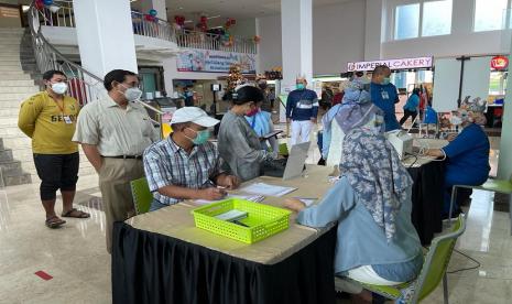 RS Medika BSD menggelar tausiyah, berbagi anak yatim dan free mini MCU saat menggelar perayaan ulang tahun ke-12