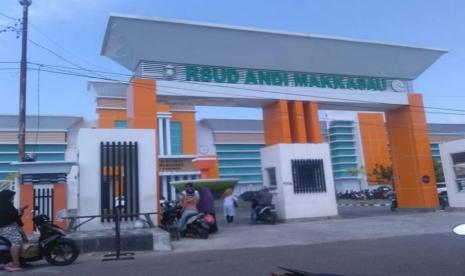 RSUD Andi Makkasau Pare-pare, Sulawesi Selatan merawat dua orang pasien posotif Covid-19 dan berhasil sembuh. 