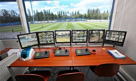 Ruang cctv di Stadion Hutnik, Krakow, Polandia, yang dipilih sebagai tempat latihan timnas Inggris di Piala Eropa 2012. 