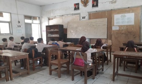 Ruang kelas Guru Pasimah