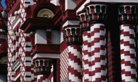 Ruangan dalam Masjid Jamiul Alfar Kolombo, Sri Lanka.