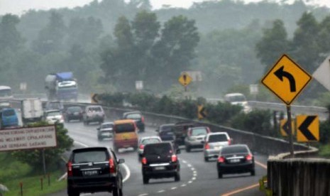 Ruas jalan tol Jakarta-Cikampek ,Purbaleunyi, Jawa Barat.