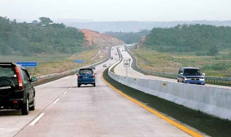 Ruas jalan tol Jakarta-Cikampek ,Purbaleunyi, Jawa Barat.