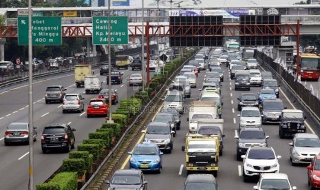 Ruas tol dalam Kota Jakarta.