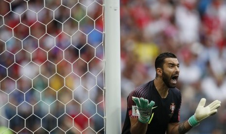 Rui Patricio saat menjaga gawang Portugal saat laga melawan Maroko di Piala Dunia 2018