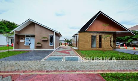 Rumah dengan teknologi material yang ramah lingkungan.