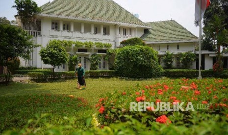 Rumah dinas Gubernur DKI Jakarta di kawasan Taman Suropati, Kecamatan Menteng, Jakarta Pusat.