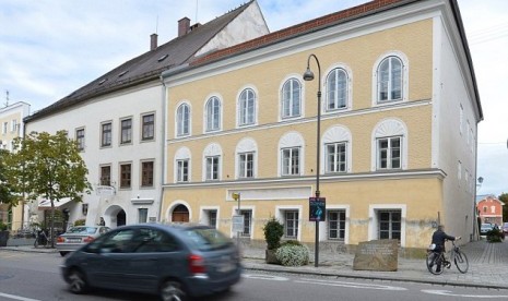 Rumah kelahiran Adolf Hitler di Braunau am Inn