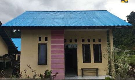 Rumah khusus (Rusus) bagi masyarakat berpenghasilan rendah di Kampung Wasambin, Distrik Teluk Maybilit, Kabupaten Raja Ampat, Provinsi Papua Barat.