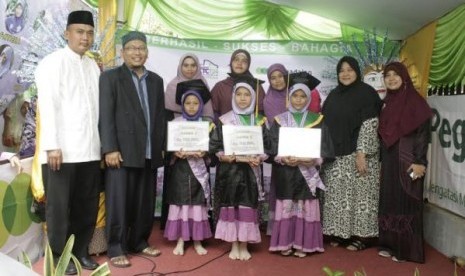 Rumah Quran Violet mewisuda 10 hafidz