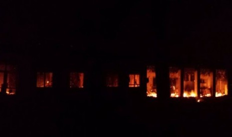 Rumah sakit MSF Kunduz hangus di bom AS