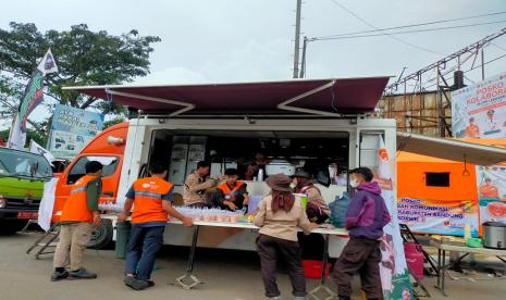 Rumah Zakat Action mendirikan posko mudik lebaran di lingkar barat Nagreg, Kabupaten Garut bersama pos PAM kolaborasi. Posko mudik ini menyediakan 500 cup minuman hangat per hari yang bekerja sama dengan Gerakan Pramuka Kwartir Kabupaten Bandung.