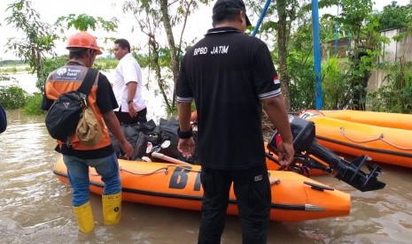 Rumah Zakat Action menerjunkan 9 relawan ke Madiun. 