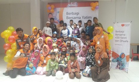  Rumah Zakat Ajak Anak Yatim Rekreasi