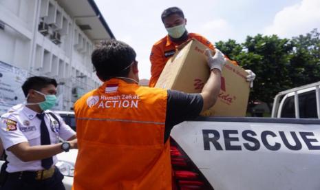 Rumah Zakat bantu pemerintah menangani pandemi corona yang terjadi di Tanah Air.