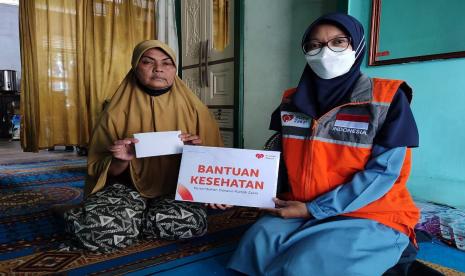 Rumah Zakat bergerak menyalurkan bantuan kesehatan di tiga titik penyaluran pada Selasa (22/2/22).