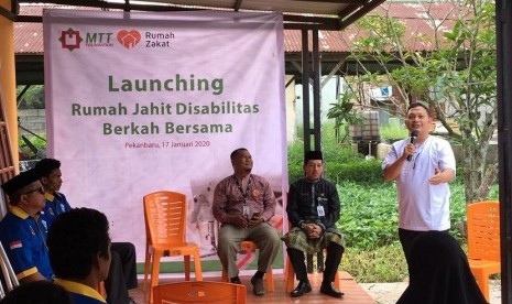 Rumah Zakat bersama MTT Foundation meresmikan Rumah Jahit Disabilitas Berkah di Jalan Delima, Panam, Pekanbaru.