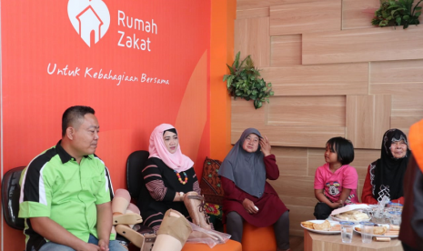 Rumah Zakat bersama Nussa Official dan Kitabisa.com menyalurkan bantuan kaki dan tangan palsu.