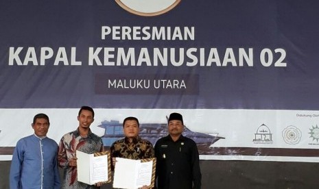  Rumah Zakat dan Asia Muslim Charity Foundation (AMCF)  meluncurkan program Kapal Kemanusiaan, Selasa (25/7). 