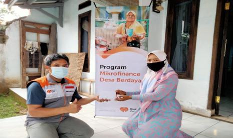 Rumah Zakat dengan program pemberdayaan masyarakat berbasis desa hadir dengan menyentuh langsung terhadap kebutuhan masyarakat bawah dengan adanya Microfinance desa berdaya yang di sambut baik oleh masyarakat.