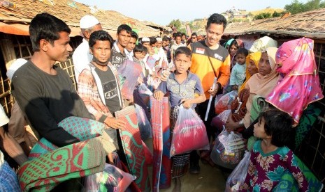  Rumah Zakat Distribusikan Bantuan untuk Pengungsi Rohingya