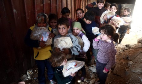 Rumah Zakat Distribusikan Roti di Ghouta Timur