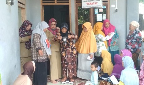 Rumah Zakat Kembali mengadakan pendampingan kegiatan  Ramah Lansia di desa berdaya Sukosari, tepatnya di Dusun Bakdalem, Senin (18/2). 