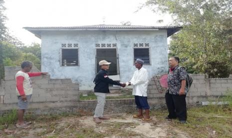  Rumah Zakat Kepulauan Riau didampingi oleh PH, Zisco dan RI kembali menyalurkan bantuan dana untuk Mushola Al Ikhlas kampung tua Setengar, Kecamatan Sei Beduk, Kota Batam diimana sebelumnya sudah pernah juga disalurkan program yang sama.