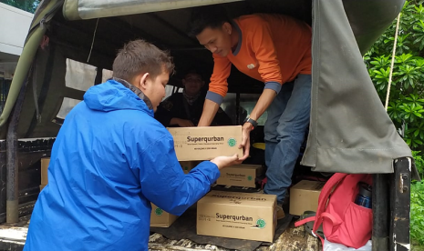 Rumah Zakat kirimkan bantuan Superqurban untuk warga terdampak banjir.