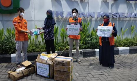 Rumah Zakat memberikan bantuan APD ke Rumah Sakit Patria IKKT di komplek Kemhan TNI Jl cendrawasih No 1 RT 5 RW 2 Palmerah Jakarta Barat. Sebanyak 13 paket APD disalurkan  6 relawan berupa hazmat, safety google, safety gloves, masker, dan safety shoes (boot). Sebagai tambahan  ada 35 dus kopi untuk petugas rumah sakit yang selalu bertugas tiap harinya untuk menerima Pasian suspek Covid-19.