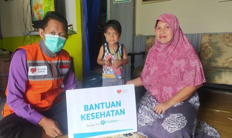 Rumah Zakat memberikan bantuan kesehatan untuk Nizam.