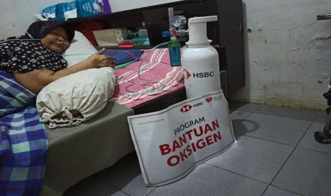 Rumah Zakat membuka layanan peminjaman tabung oksigen gratis.