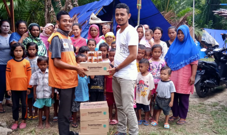 Rumah Zakat mendistribusikan 940 paket Superqurban ke Gunung Jumaad, Desa Tial, Kecamatan Salahutu, Kabupaten Maluku Tengah. 