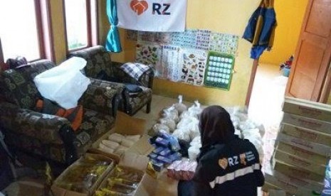 Rumah Zakat menyalurkan bantuan kornet superqurban untuk korban banjir Gunung Halu.