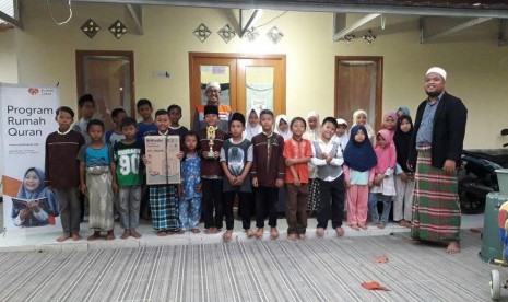  Rumah Zakat menyalurkan bantuan sarana air minum untuk memenuhi kebutuhan air minum para santri di Rumah Qur'an Al Huda