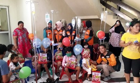   Rumah Zakat Peringati Hari Kanker di Tiga Wilayah bersama anak-anak pejuang kanker