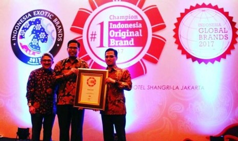 Rumah Zakat Raih Indonesia Original Brands 2017