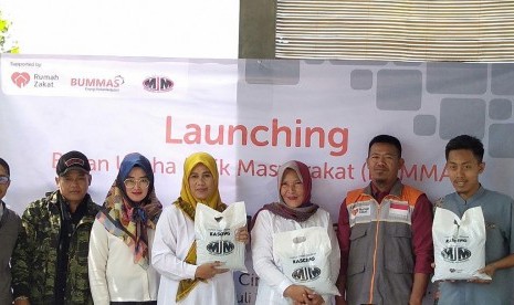 Rumah Zakat resmi meluncurkan Badan Usaha Milik Masyarakat (Bummas) Mekarsari Jaya Mandiri.