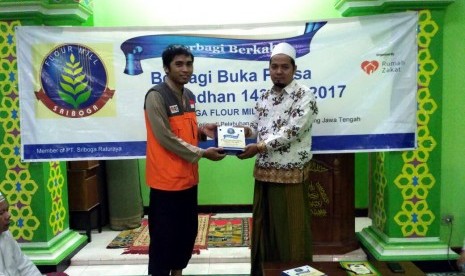 Rumah Zakat Salurkan 15.000 Paket Buka Puasa