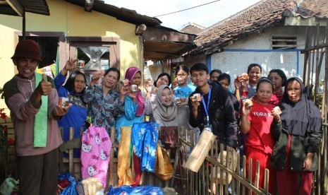 Rumah Zakat salurkan 200 kaleng Superqurban.