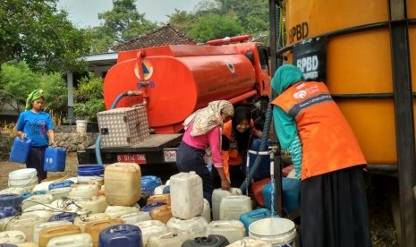 Rumah Zakat Salurkan Air Bersih