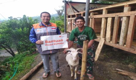 Rumah Zakat salurkan bantuan domba untuk BUMMas.