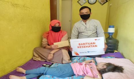 Rumah Zakat salurkan bantuan kesehatan untuk penderita cerebral palsy.