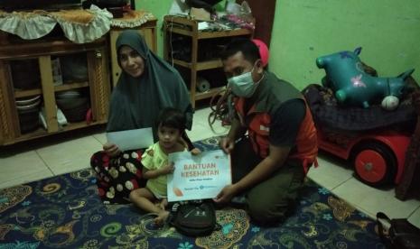 Rumah Zakat salurkan bantuan kesehatan untuk Adiba.