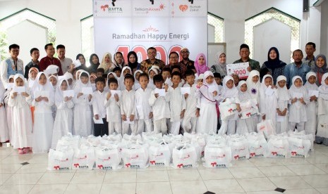 Rumah Zakat Santuni 1.000 Anak Yatim