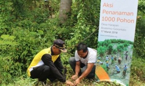 Rumah Zakat Tanam Seribu Pohon di Gorontalo