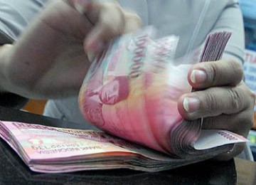 rupiah makin melemah terhadap dolar Amerika Serikat.