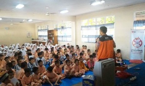 RZ sosialisasi bahaya rokok di SDN 13 Pekanbaru Jl. Cempaka, Kel. Pulau Karam, Kec. Sukajadi, akhir pekan lalu. Foto: RZ  